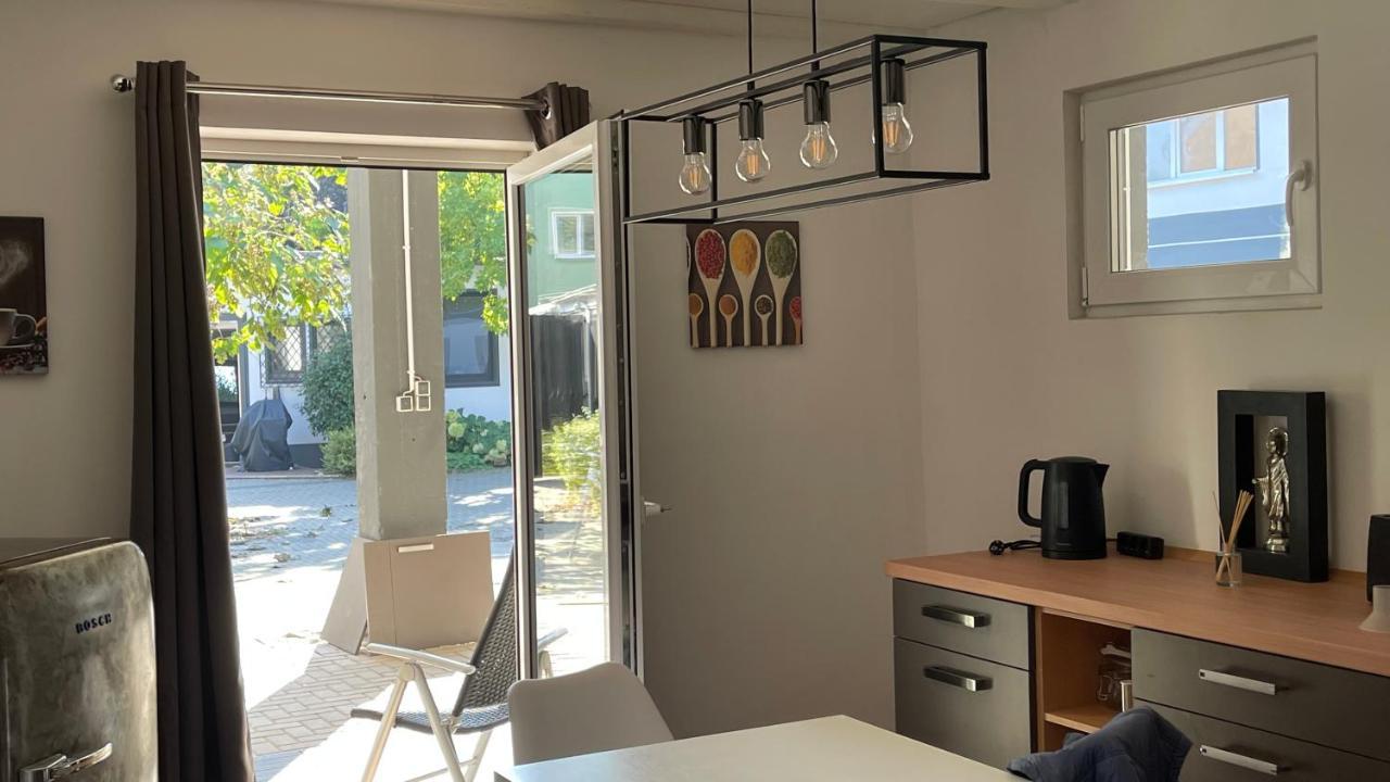 Oase Im Gruenen Hinterhof, Eg, Ruhe, Terrasse, Carport, Free Paytv, Kaffee&Tee, Fahrraeder Daire Duisburg Dış mekan fotoğraf