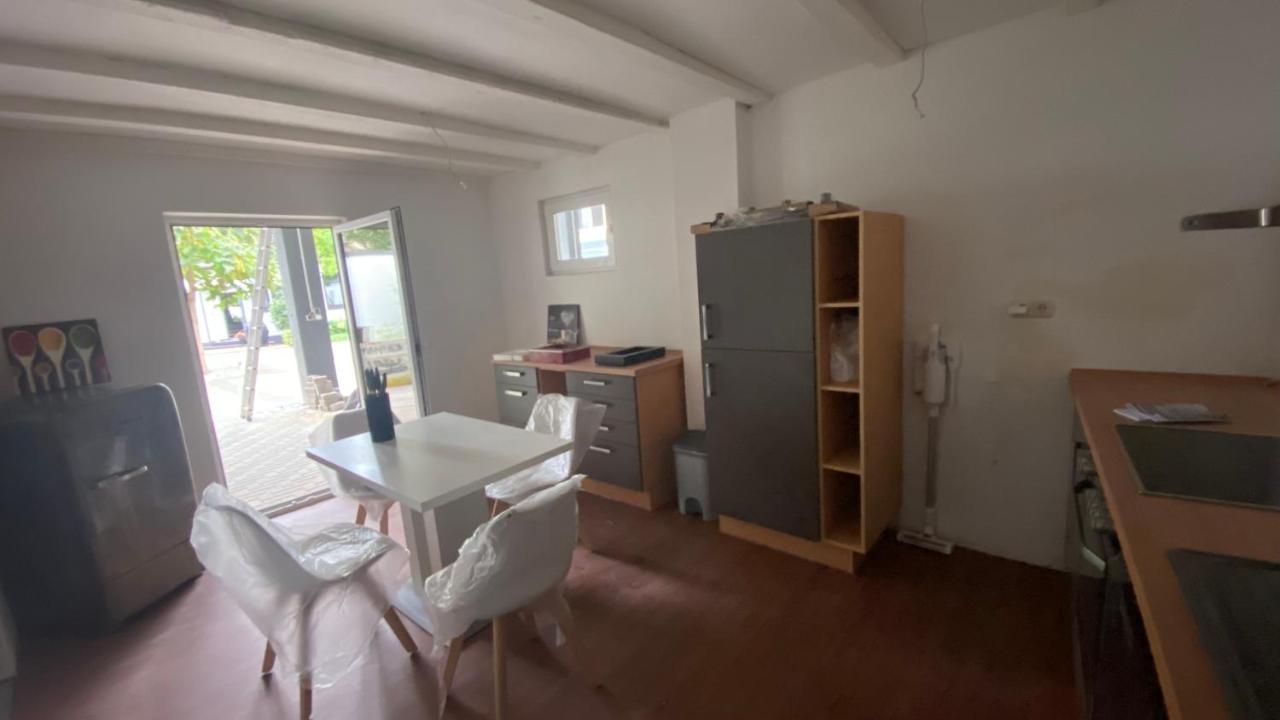 Oase Im Gruenen Hinterhof, Eg, Ruhe, Terrasse, Carport, Free Paytv, Kaffee&Tee, Fahrraeder Daire Duisburg Dış mekan fotoğraf