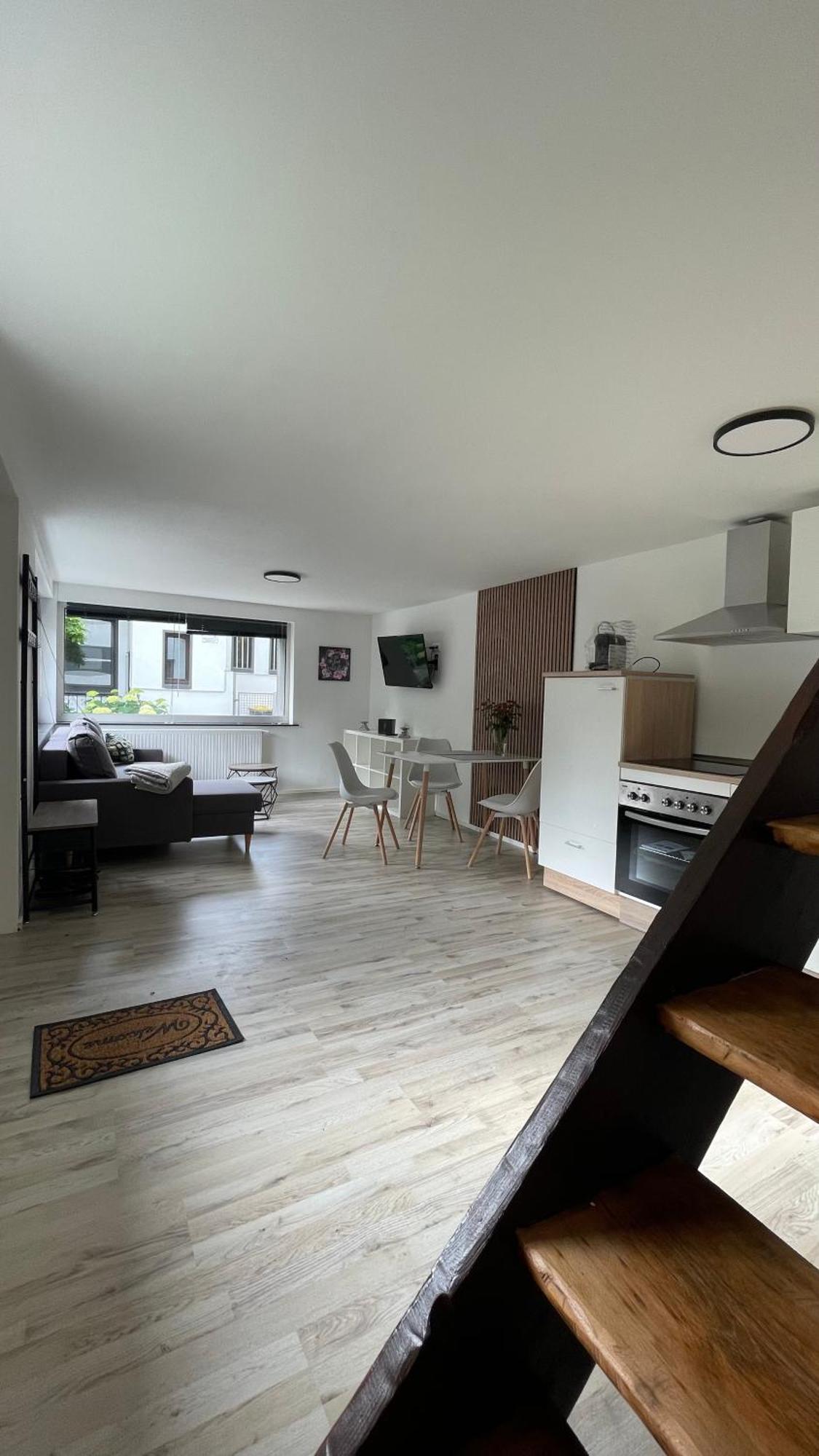 Oase Im Gruenen Hinterhof, Eg, Ruhe, Terrasse, Carport, Free Paytv, Kaffee&Tee, Fahrraeder Daire Duisburg Dış mekan fotoğraf